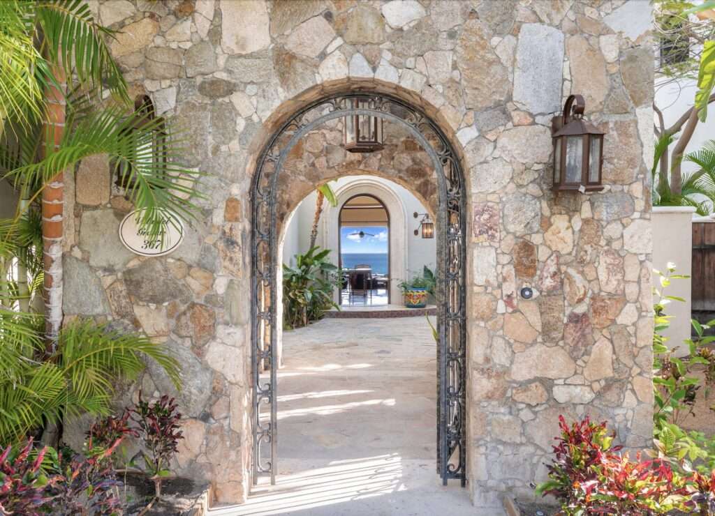 Las Colinas, Cabo Corridor, BS | Cove Club For Sale